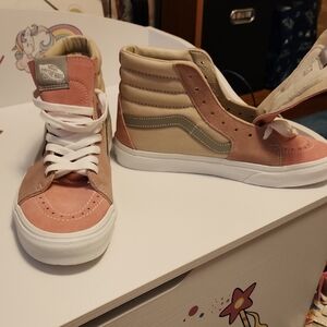 Vans Sk8-hi Sneakers - Pink and Beige